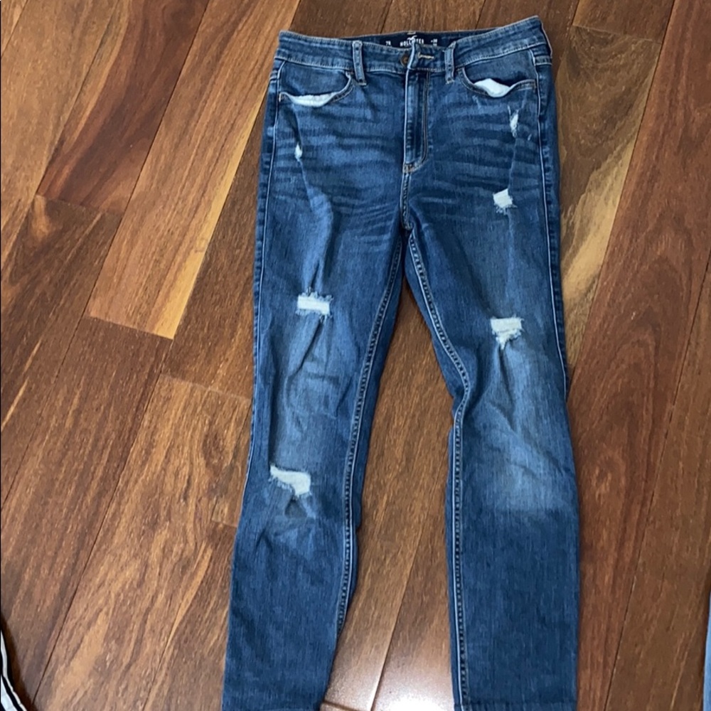 Hollister ripped high waisted jeans size 7
